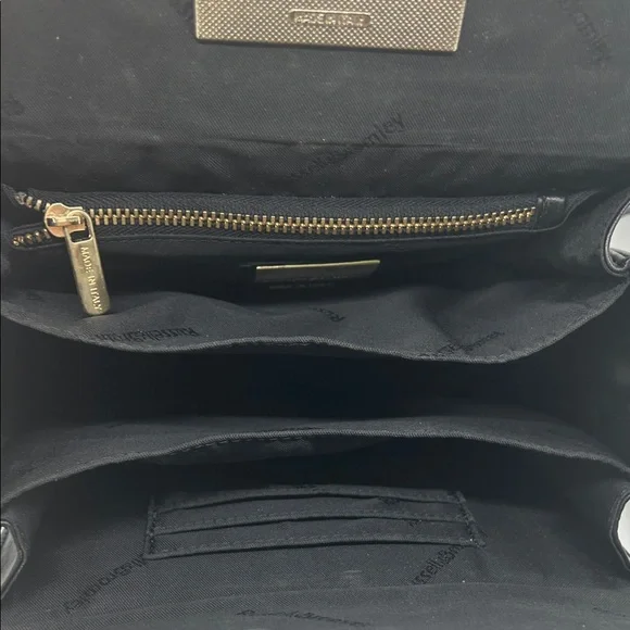 Russell & Bromley Chic Black Quilted Leather Chain Strap Crossbody Bag Purse 🌺🌺 - Picture 5 of 8